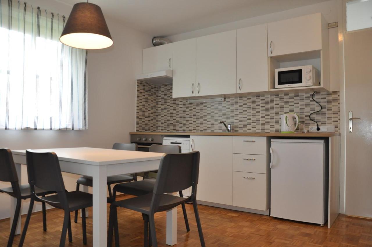 Holiday home Apartma Julija Hiska 59